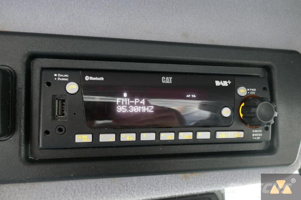 CAT 972M Incarcator pe pneuri