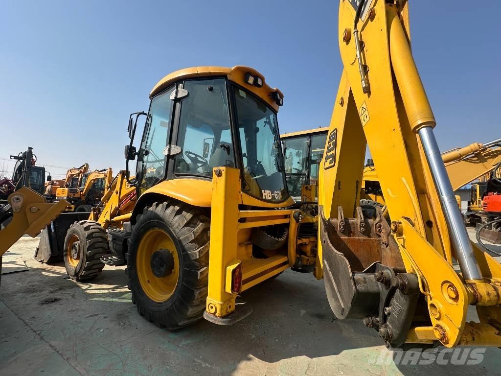 JCB 3 XC Buldoexcavatoare