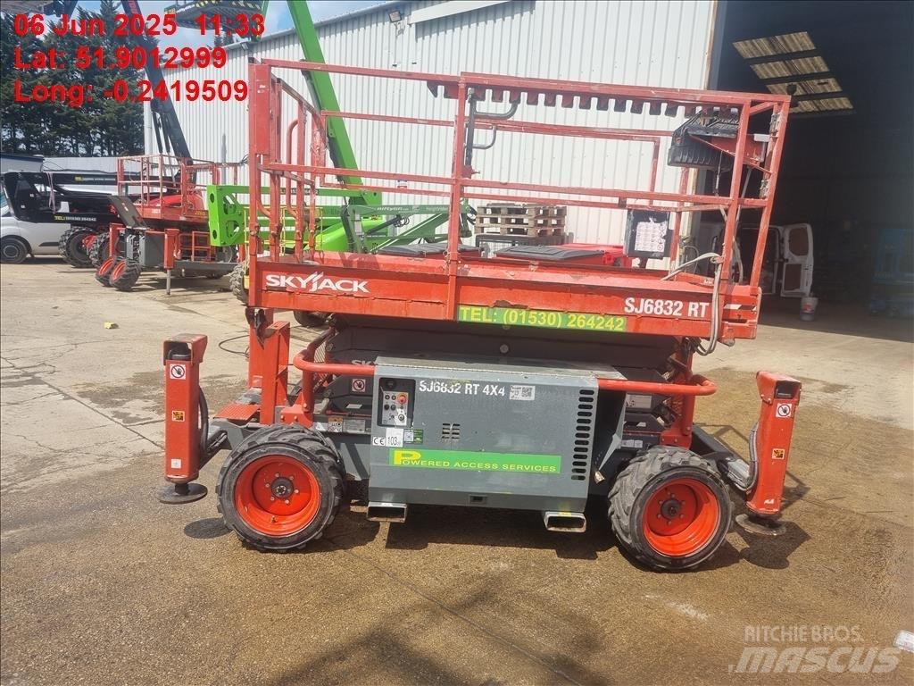 SkyJack SJ 6832 RT Platforme foarfeca