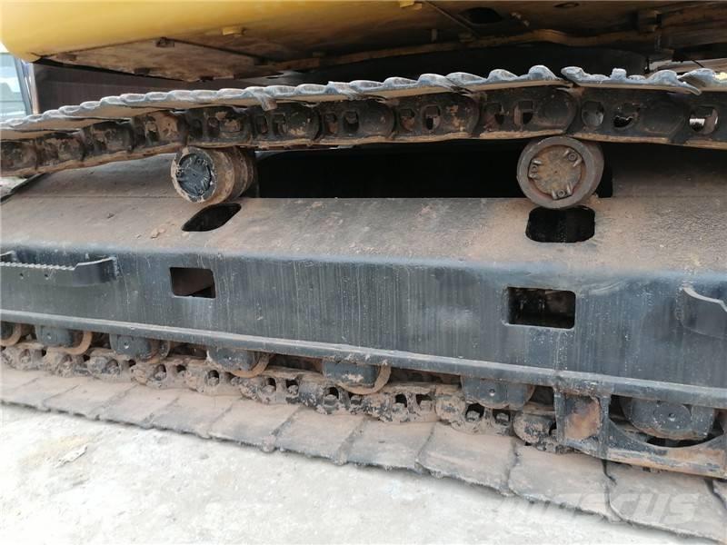 CAT 325DL Excavatoare pe șenile
