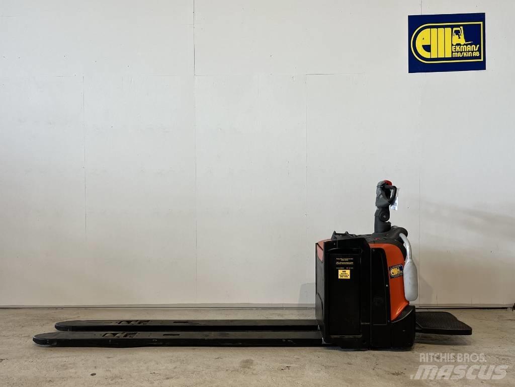 BT LPE 200 Transpaleta cu platforma