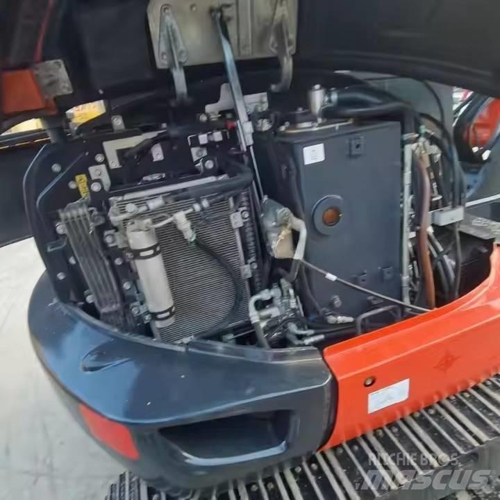 Kubota KX165 Excavatoare pe șenile
