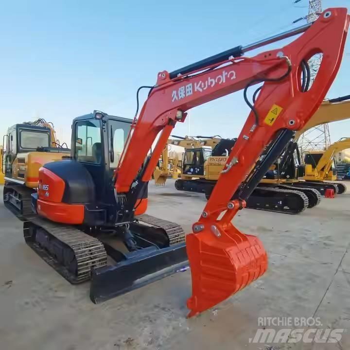 Kubota KX165 Excavatoare pe șenile
