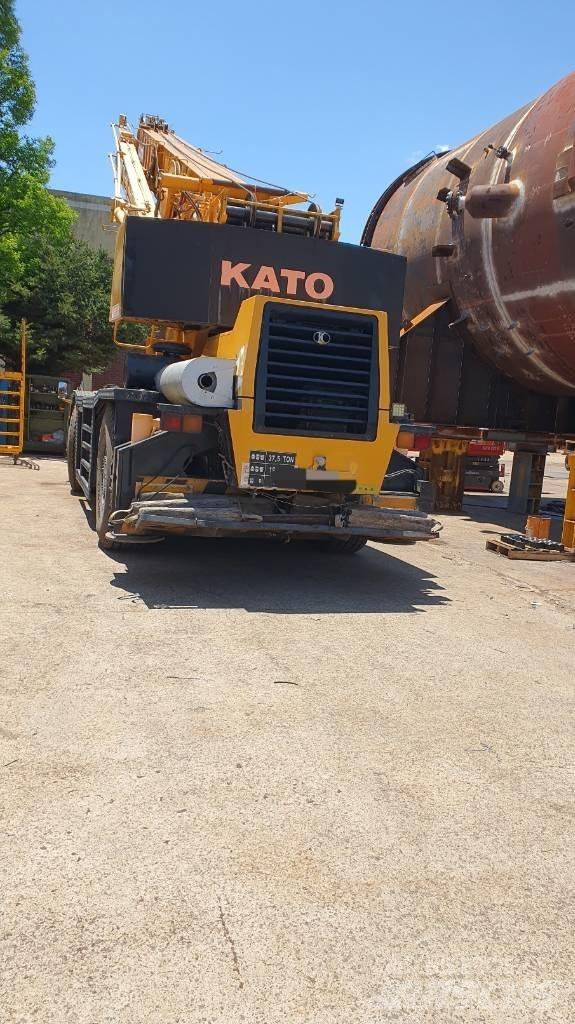 Kato SS 500 Macara teren accidentat
