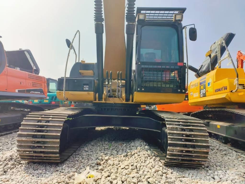 CAT 320 D Excavatoare pe șenile
