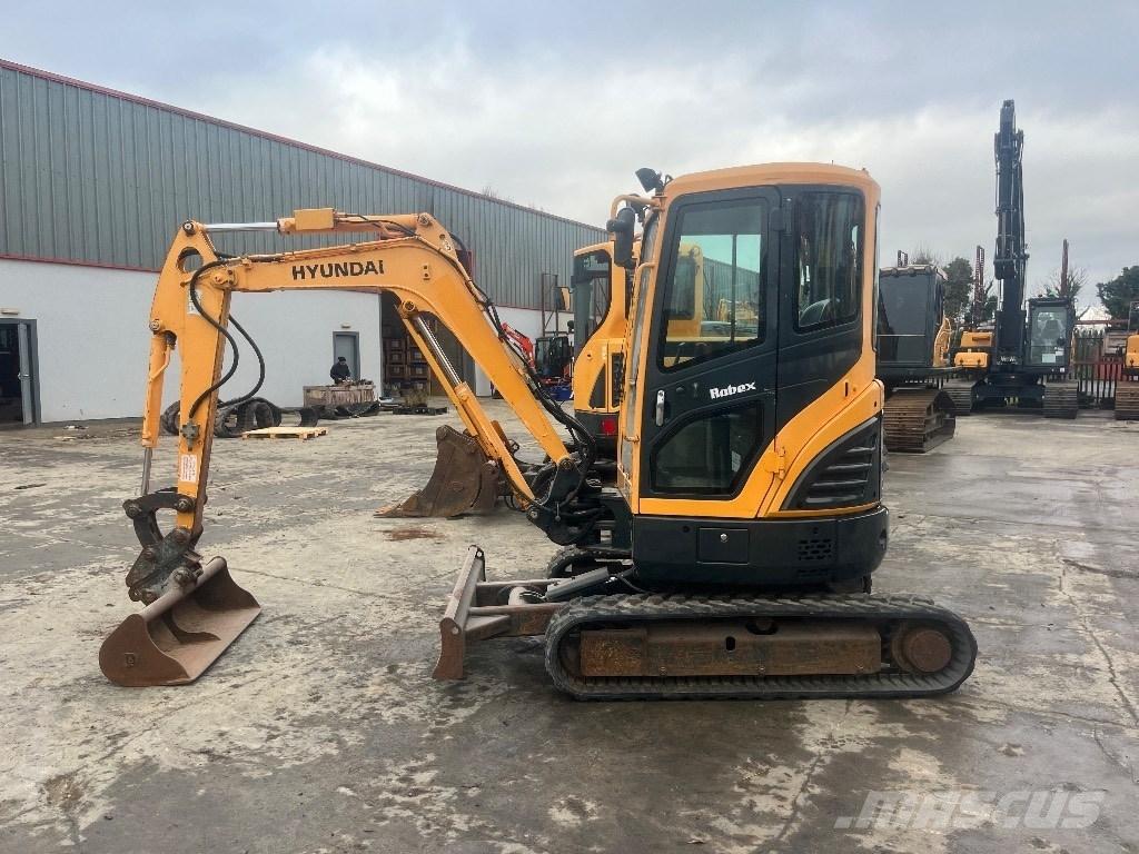 Hyundai R27Z-9 Mini excavatoare < 7t