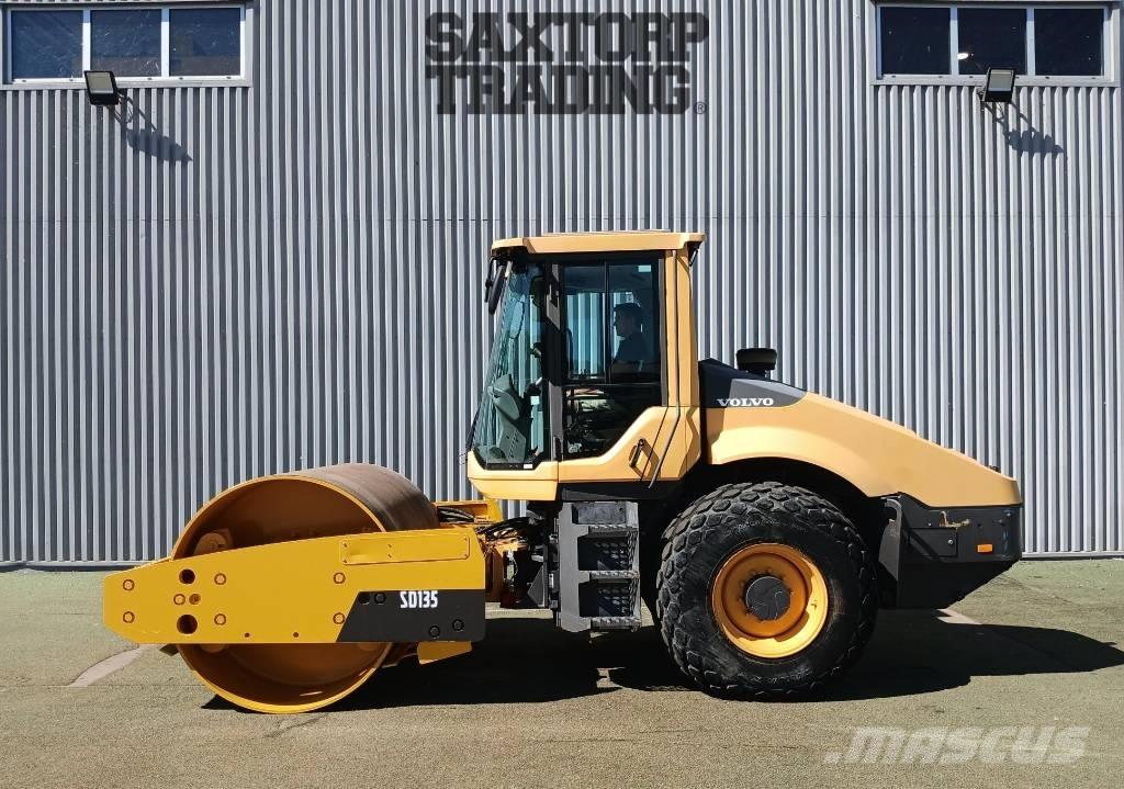 Volvo SD135, Vält Compactoare monocilindrice