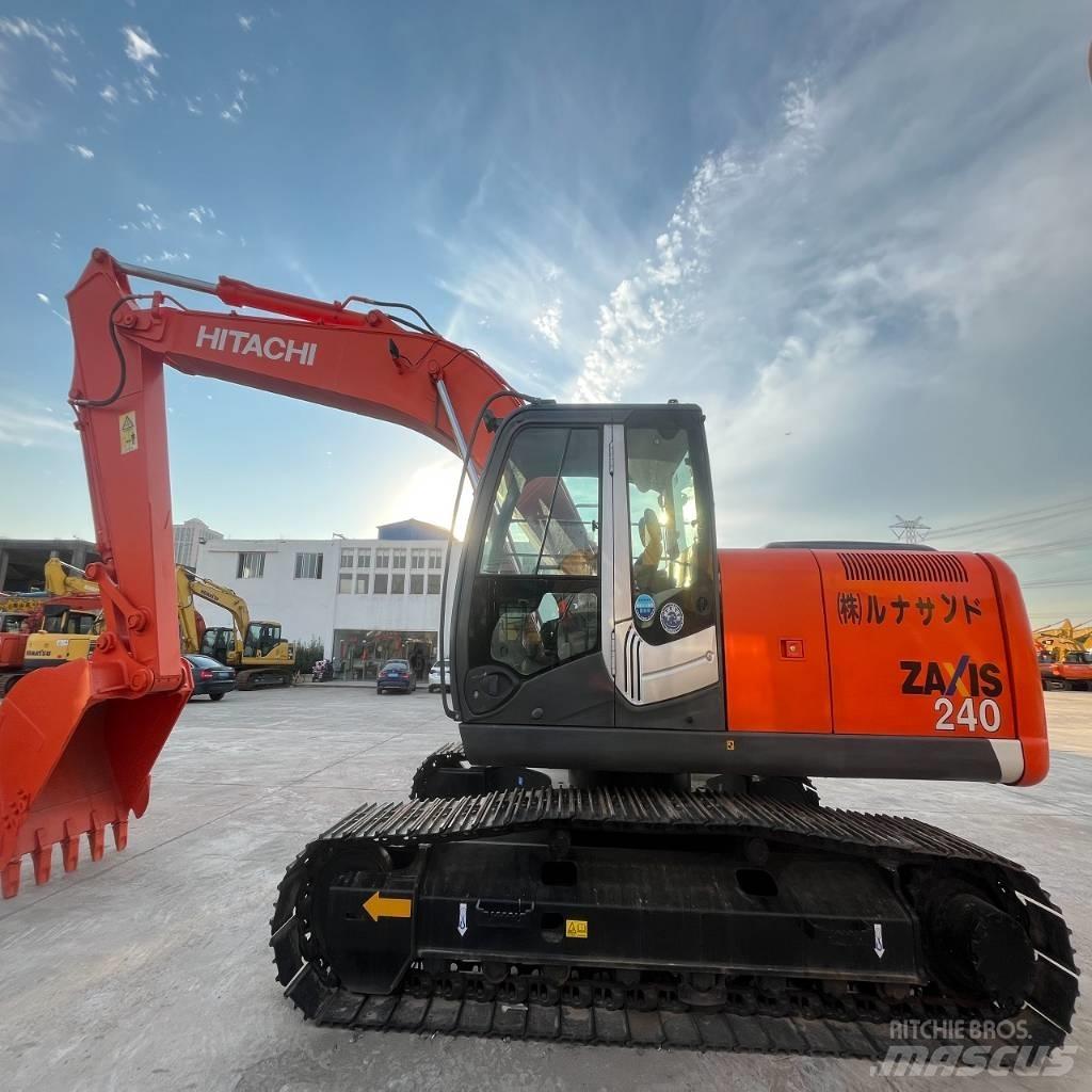 Hitachi ZX 240 Excavatoare pe șenile
