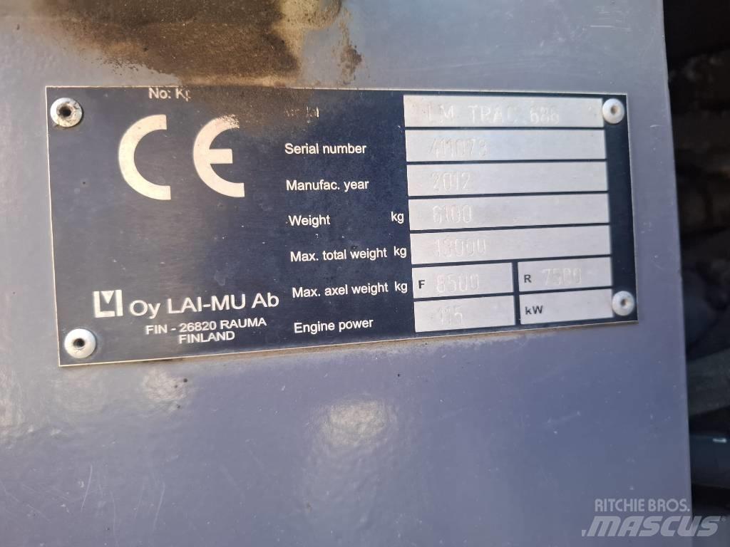LM Trac 686 Incarcator pe pneuri