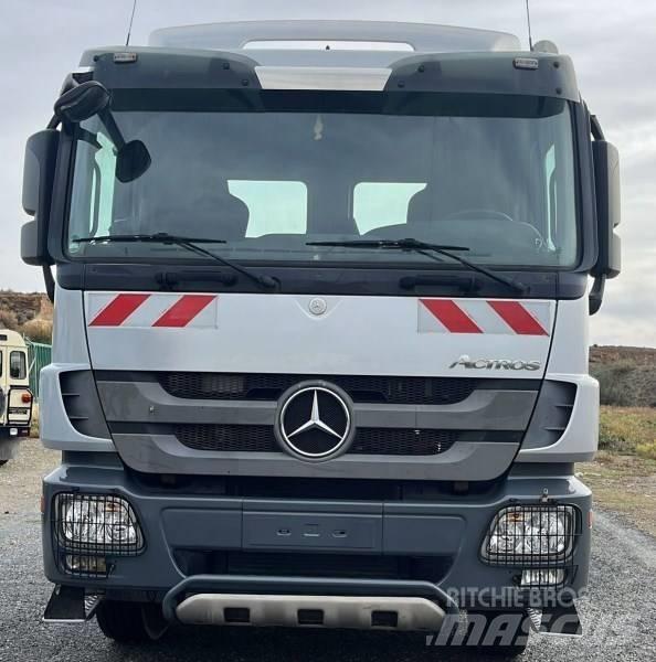 Mercedes-Benz 2641 Camion cadru container