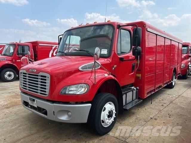Freightliner M2 106 Camioane transport bauturi
