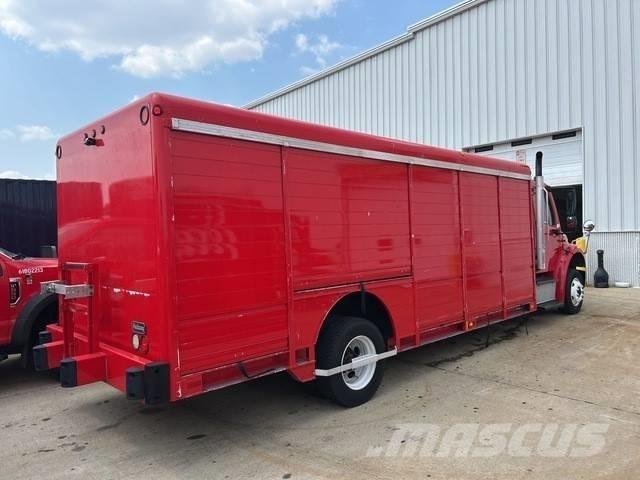 Freightliner M2 106 Camioane transport bauturi