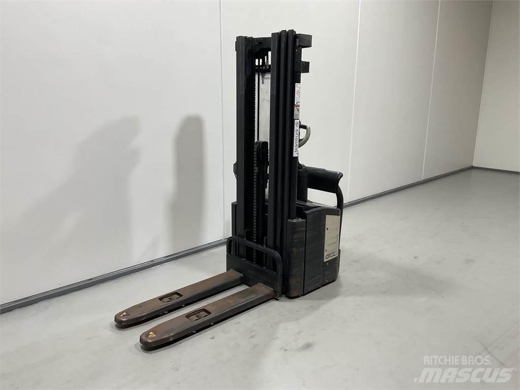 Crown WE2300S Transpaleti autopropulsanti