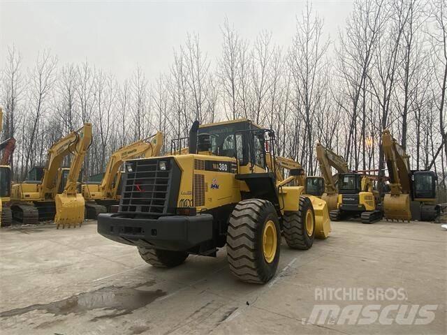 Komatsu WA380 Incarcator pe pneuri