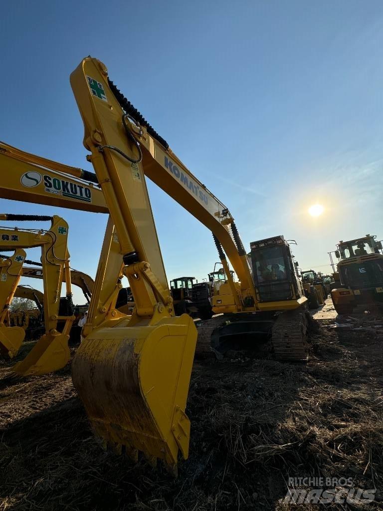 Komatsu PC 210 Excavatoare pe șenile

