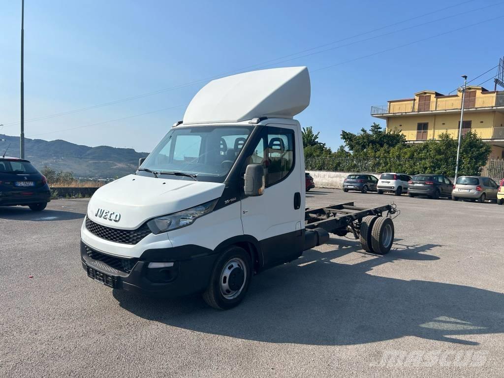 Iveco Daily 35-150 Transportatoare vehicule