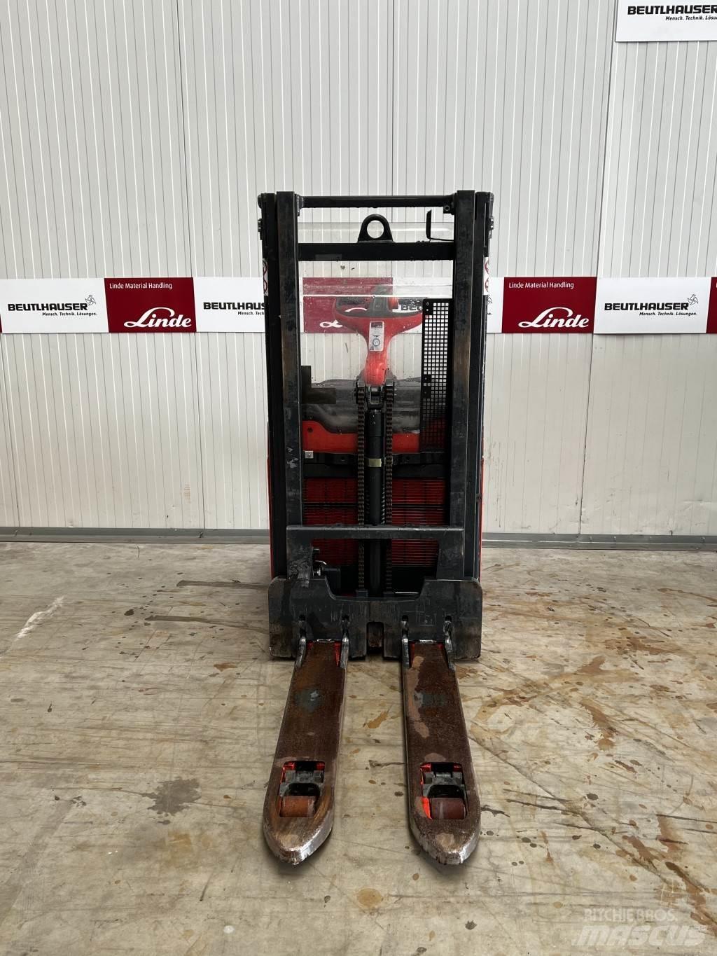 Linde D12AP Transpaleta manuala