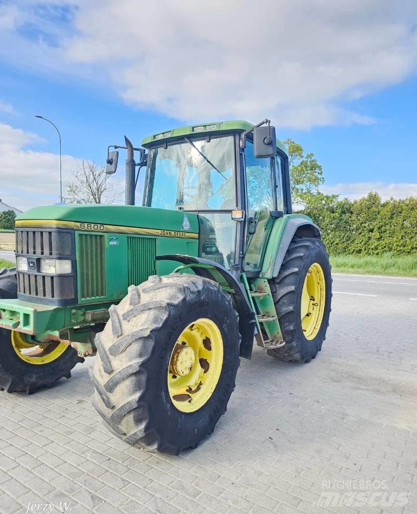 John Deere 6800 Tractoare