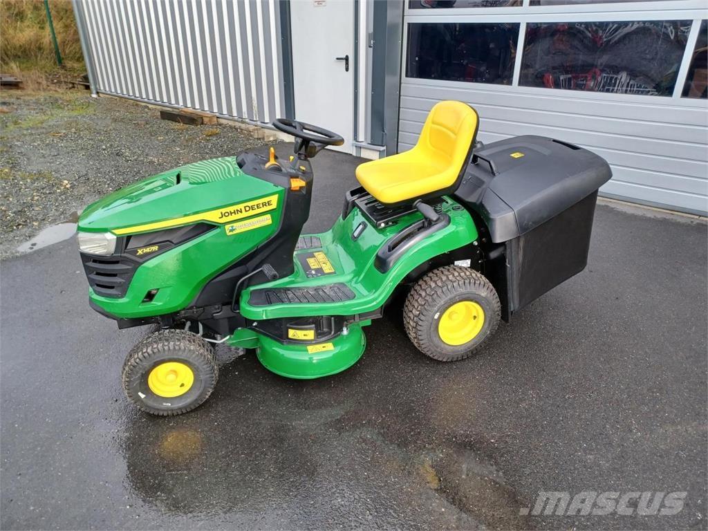 John Deere X147R Greens mowers