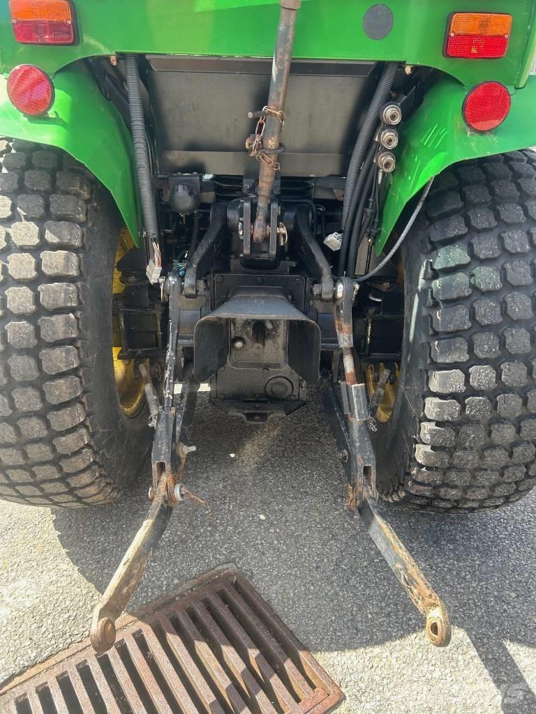 John Deere 4400 Tractoare compacte