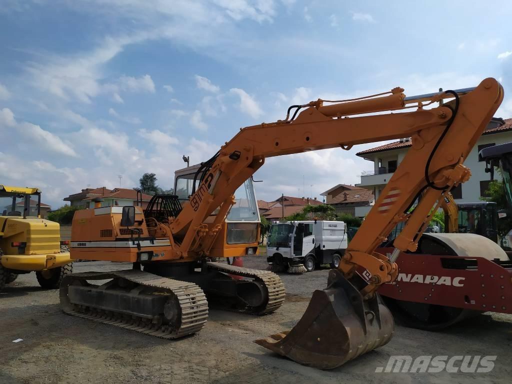 Liebherr 902 Excavatoare pe șenile

