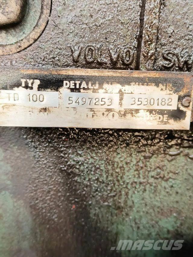 Åkerman 16 Excavatoare pe șenile
