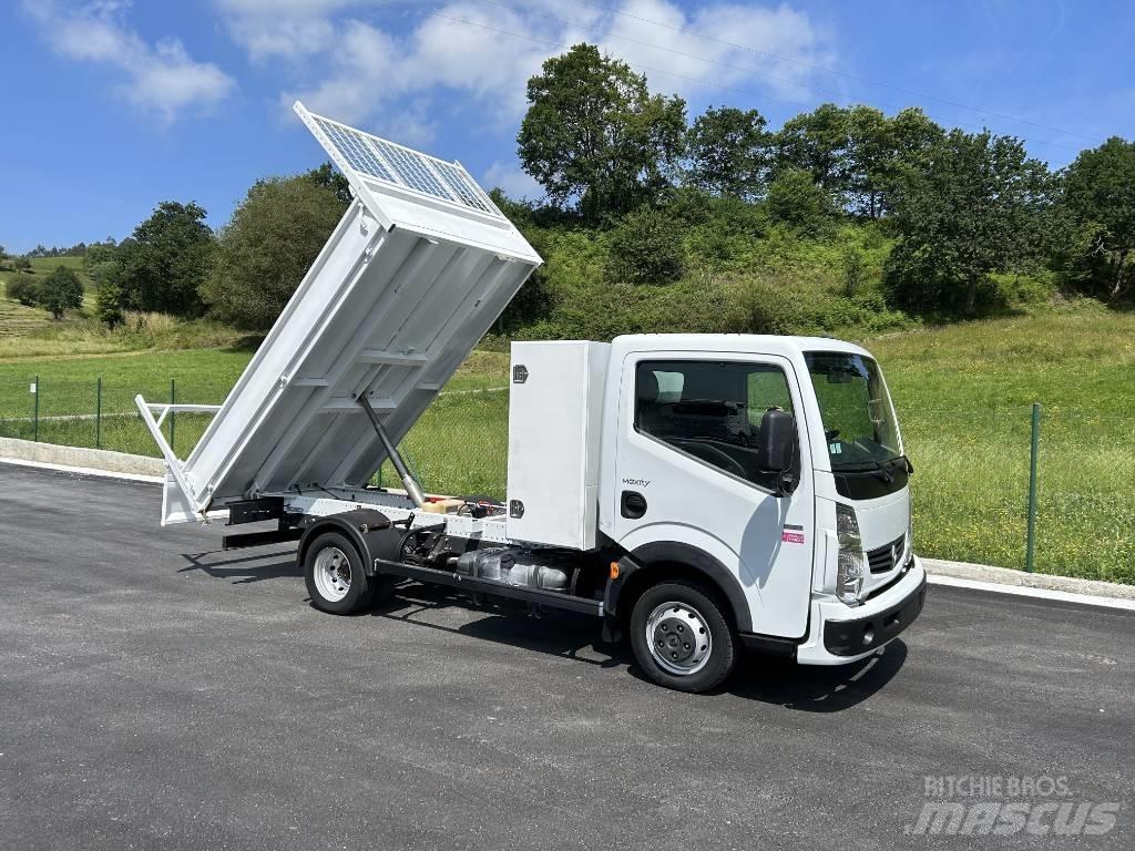 Renault Maxity Pick up/Platou