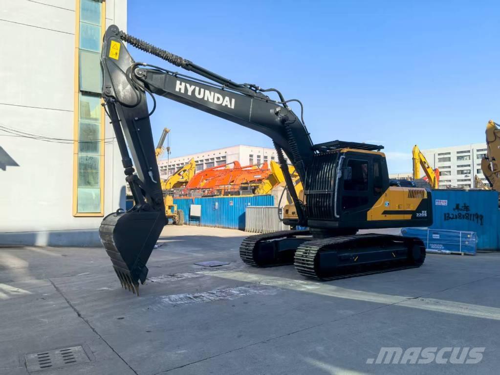 Hyundai HX 220 Excavatoare pe șenile
