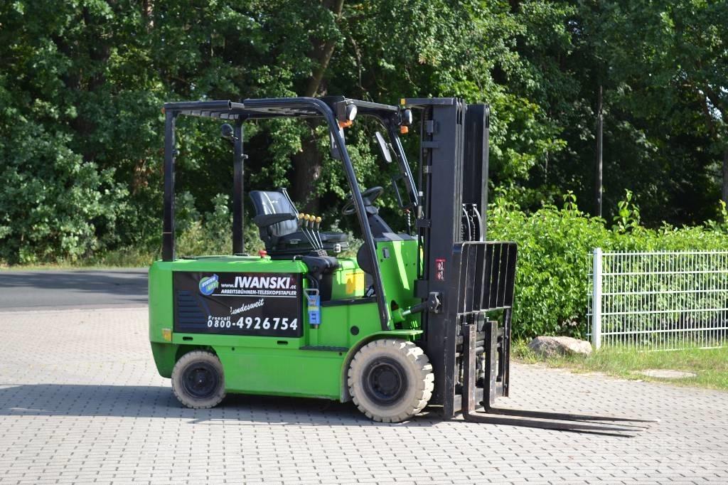 Hyundai 32 B-7 Stivuitor electric