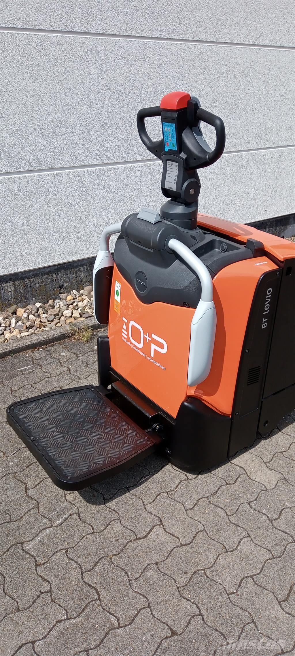 Toyota LPE 220 Transpaleta manuala