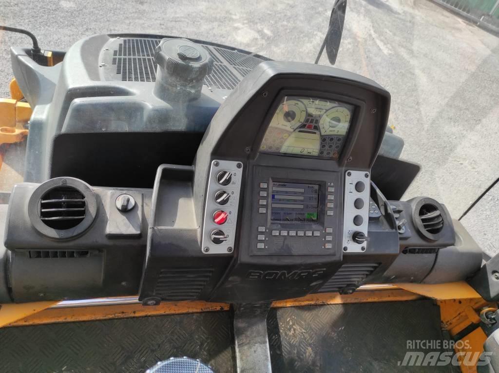 Bomag BW 174 A P Cilindri compactori dubli