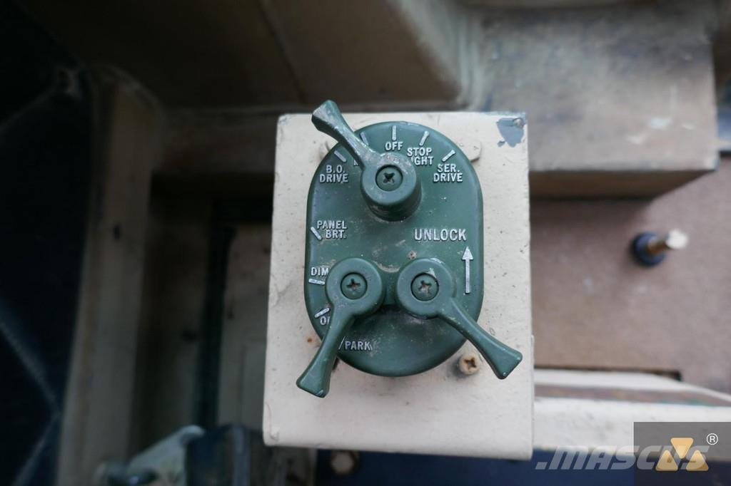 CAT 130G Ex-army Gredere