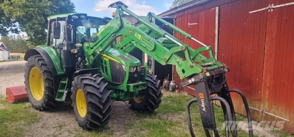 John Deere 6120 M Tractoare