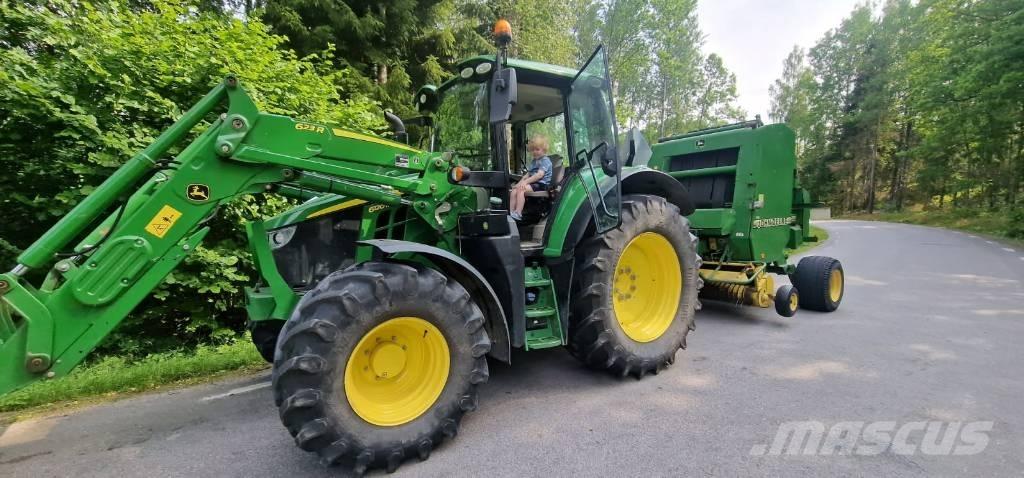 John Deere 6120 M Tractoare