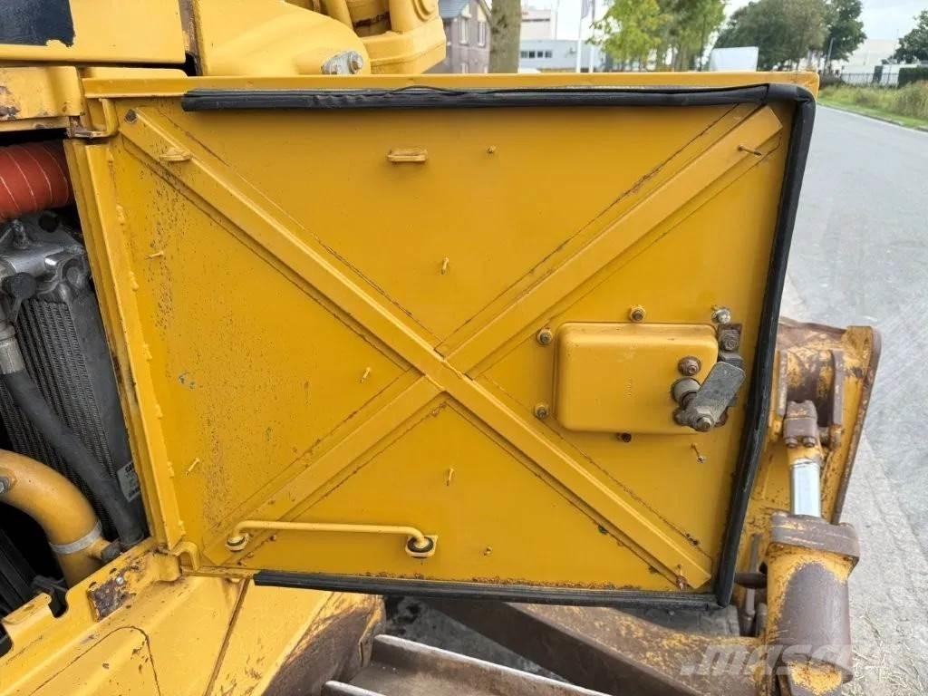 CAT D6T XW Buldozere pe senile
