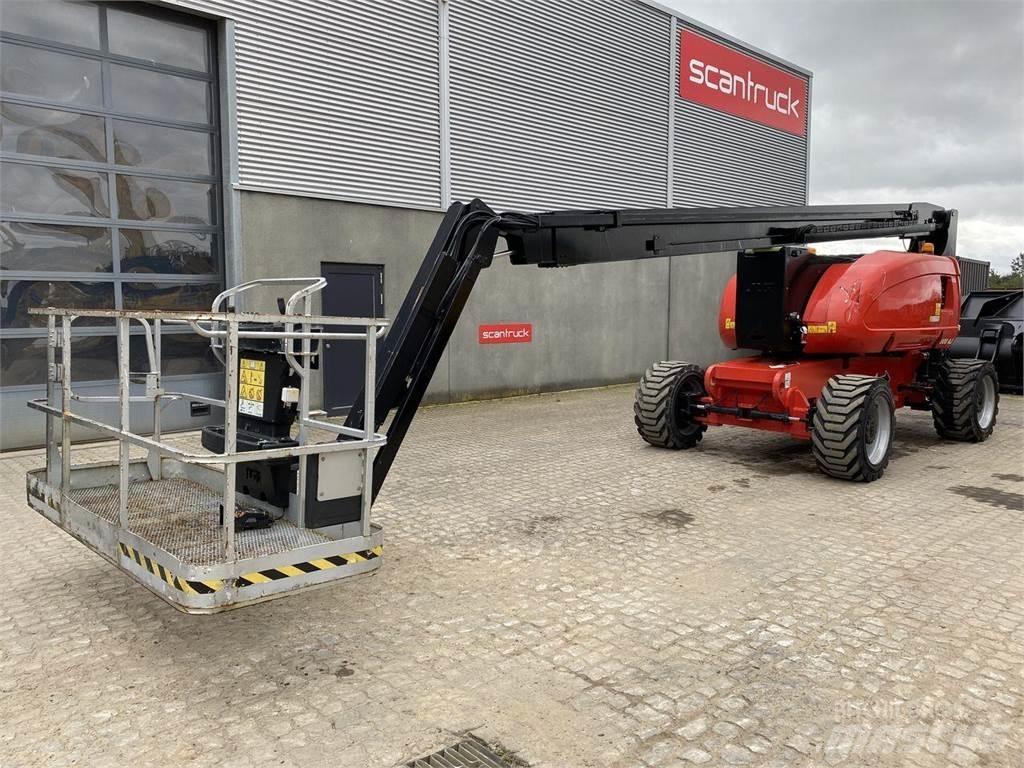 JLG 800AJ Nacele cu brat articulat