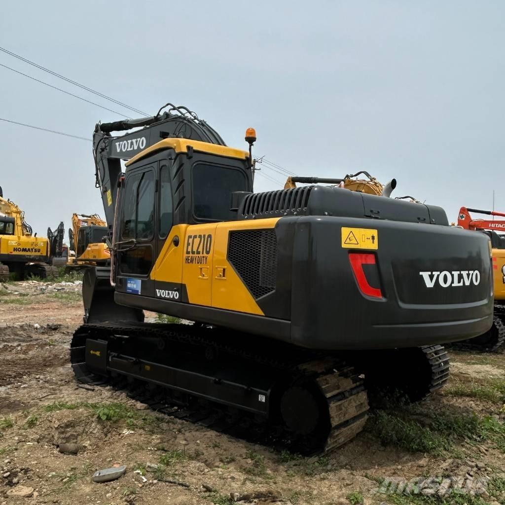 Volvo 210 Excavatoare pe șenile
