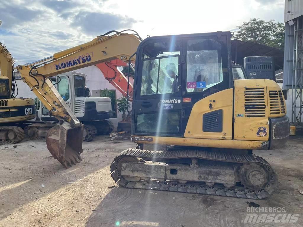 Komatsu PC 60-8 Excavatoare pe șenile
