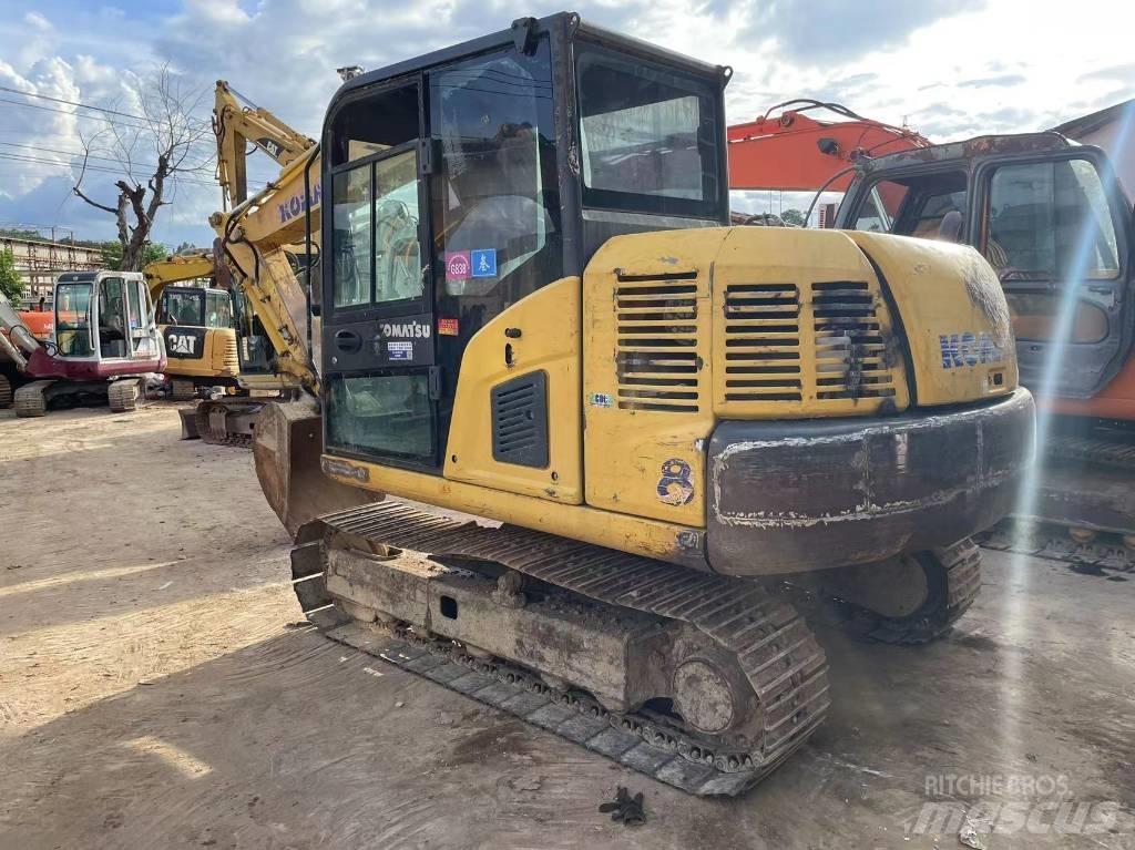 Komatsu PC 60-8 Excavatoare pe șenile
