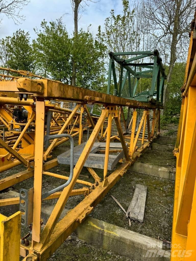 Potain MD 238 A Macarale turn