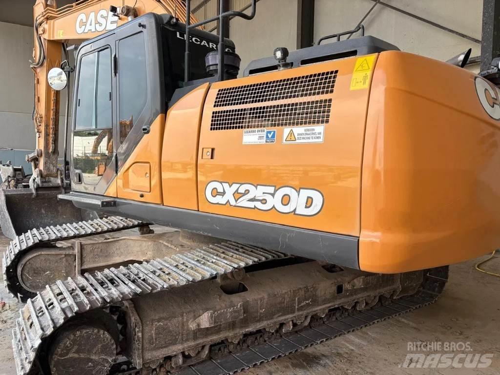 CASE CX250D Excavatoare pe șenile
