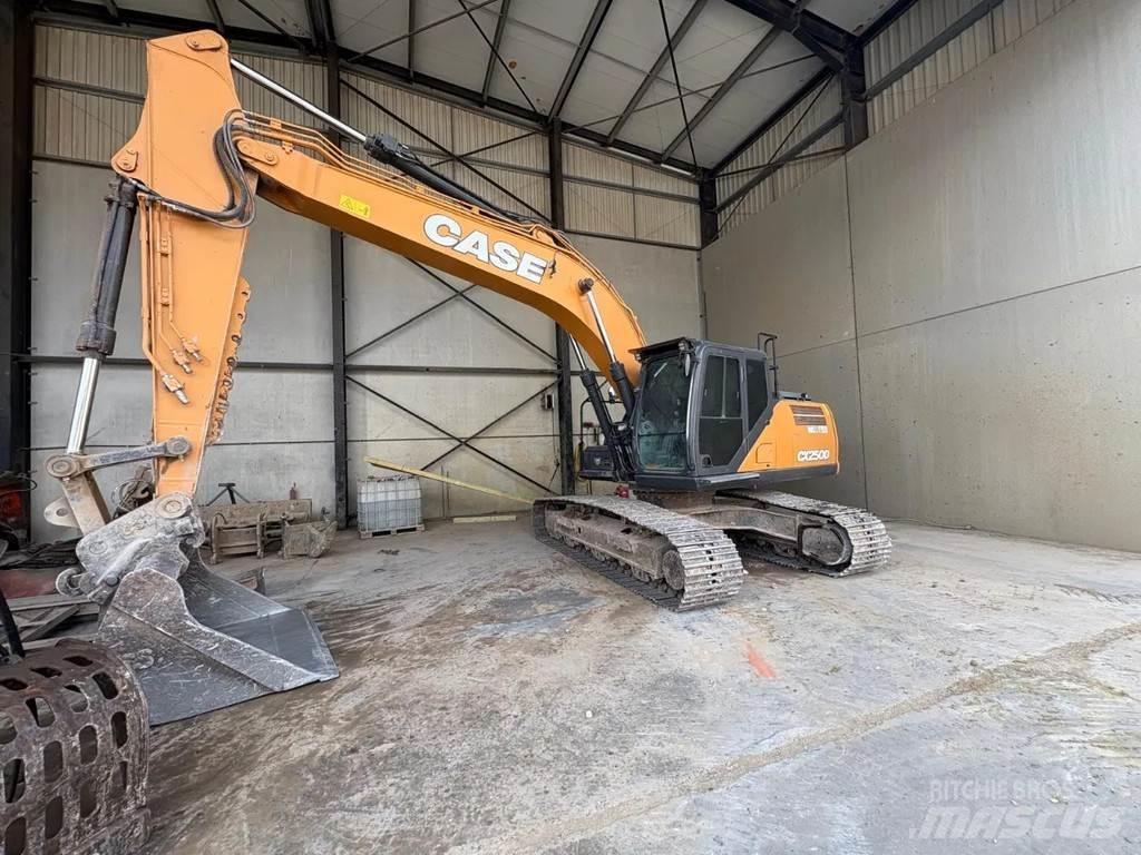 CASE CX250D Excavatoare pe șenile
