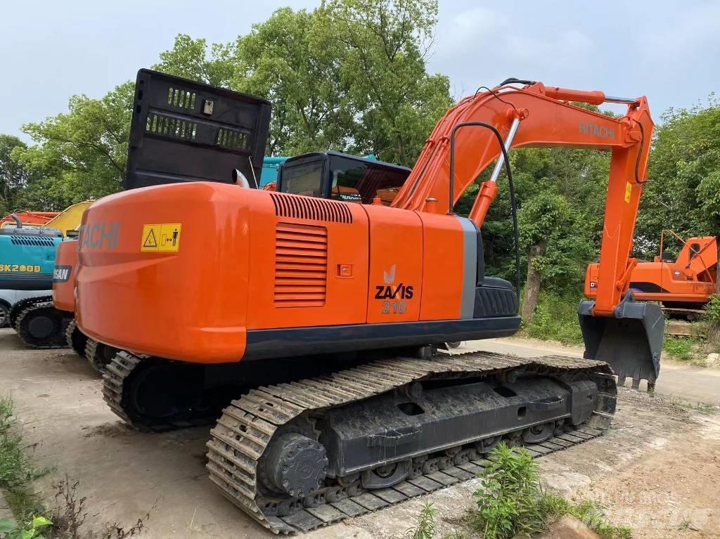 Hitachi ZX 210 Excavatoare pe șenile
