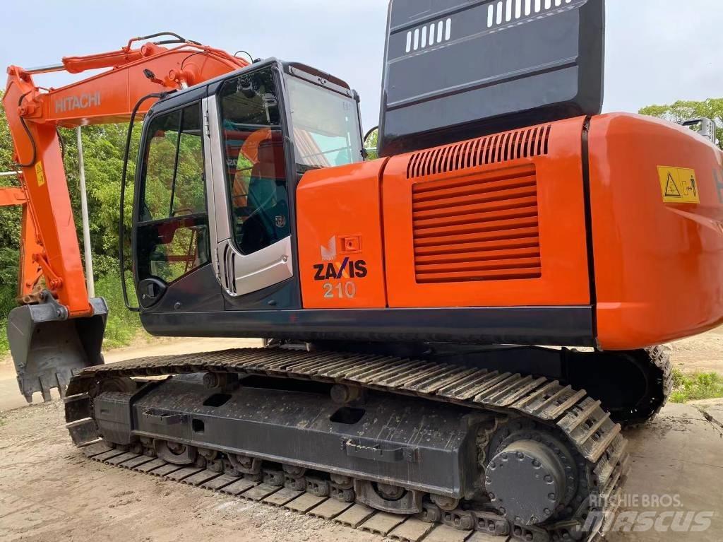 Hitachi ZX 210 Excavatoare pe șenile
