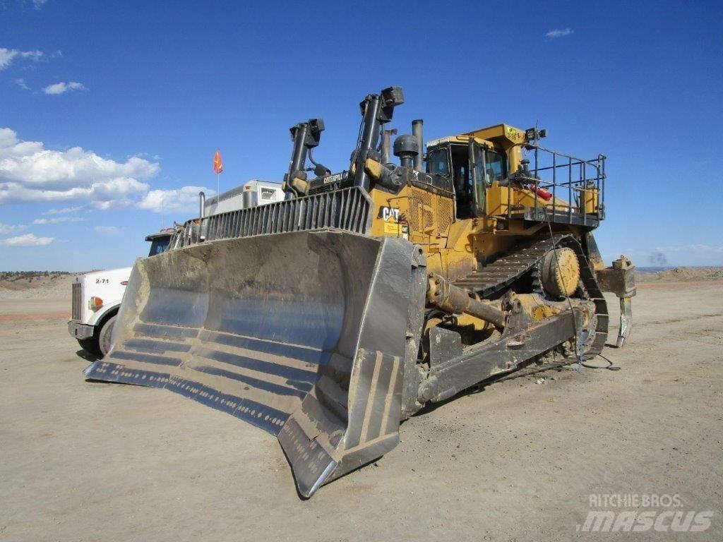 CAT D11R Buldozere pe senile