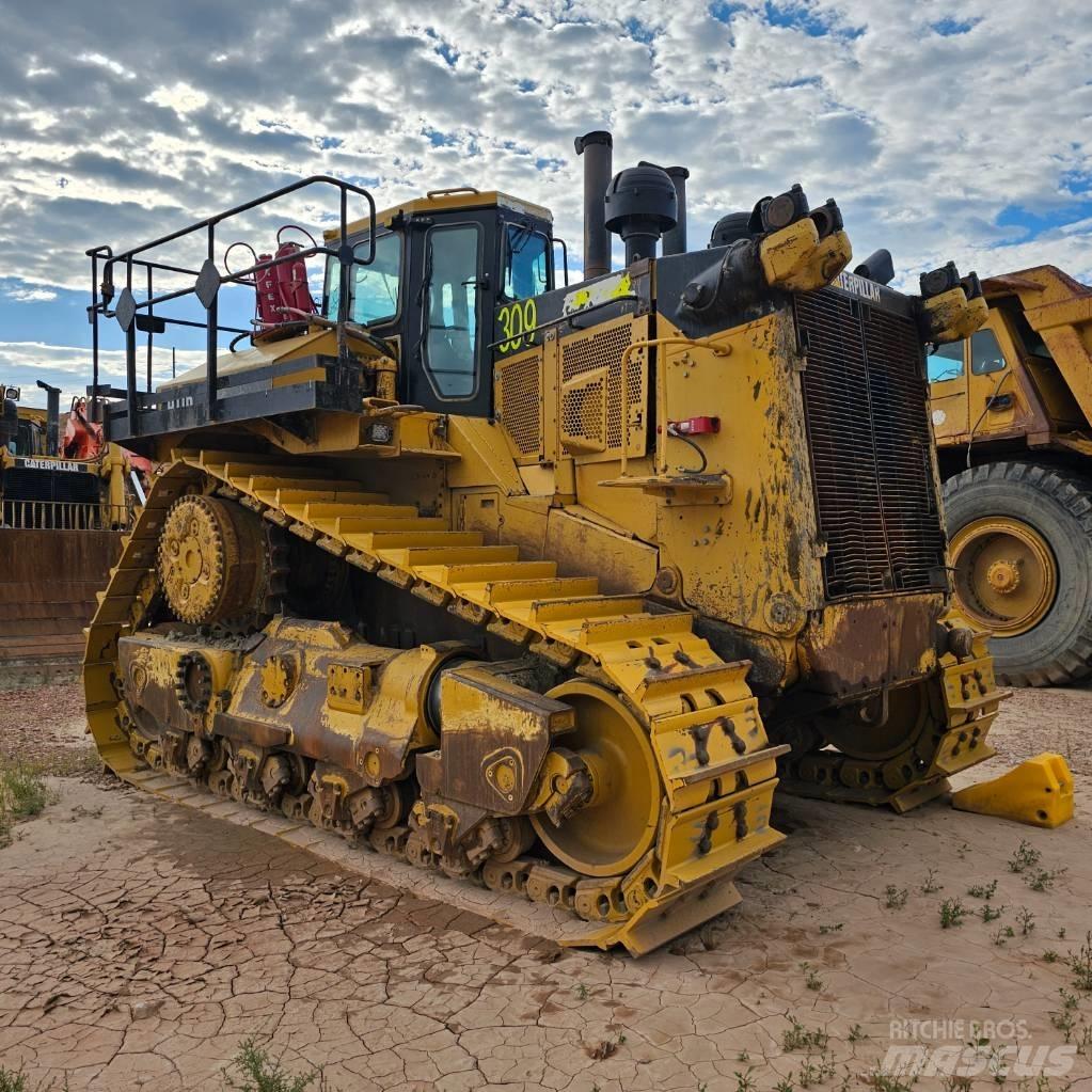 CAT D11R Buldozere pe senile