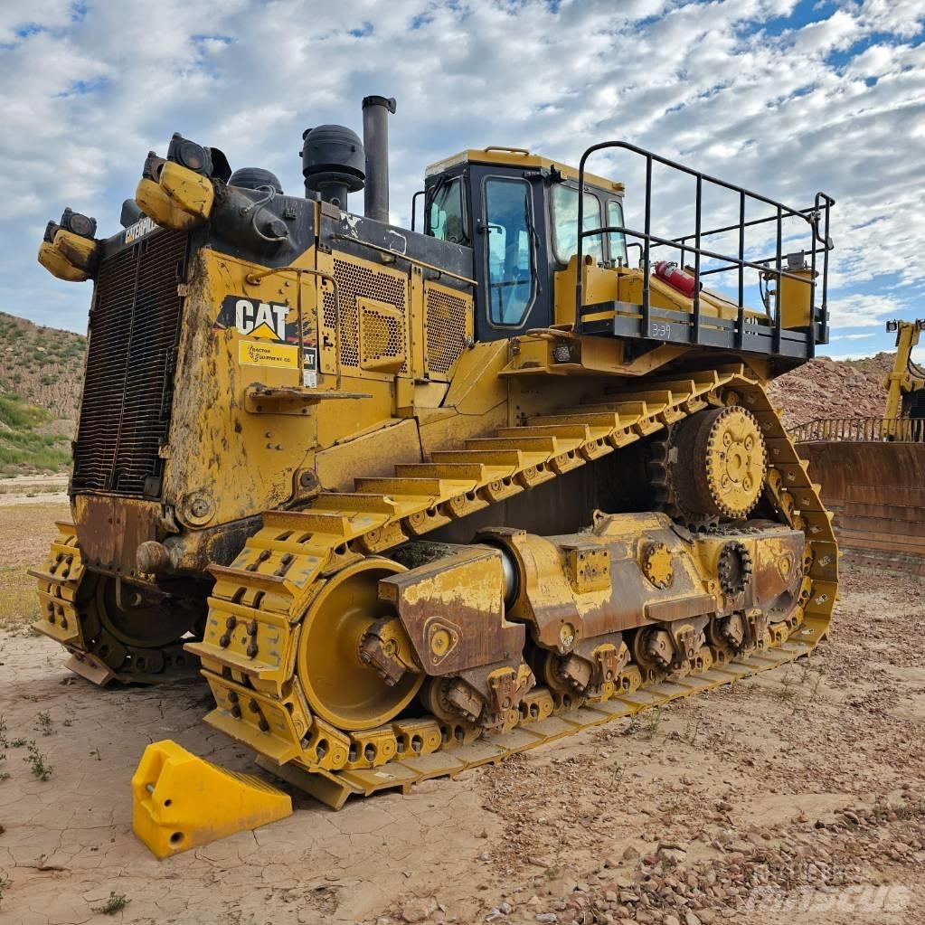 CAT D11R Buldozere pe senile