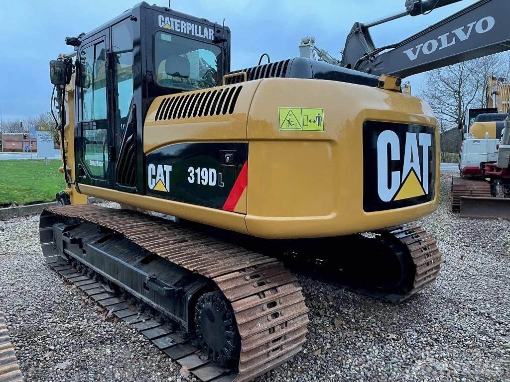 CAT 319D Excavatoare pe șenile

