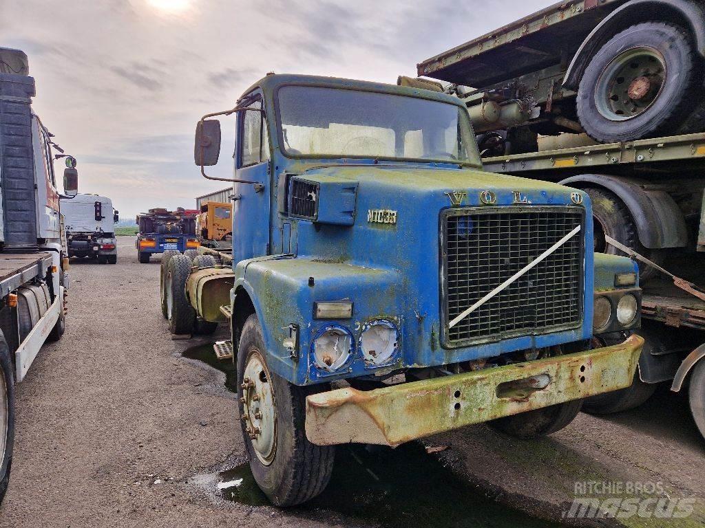 Volvo N1033 6X4 Camion cabina sasiu