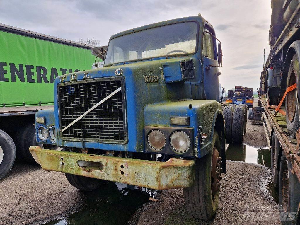 Volvo N1033 6X4 Camion cabina sasiu